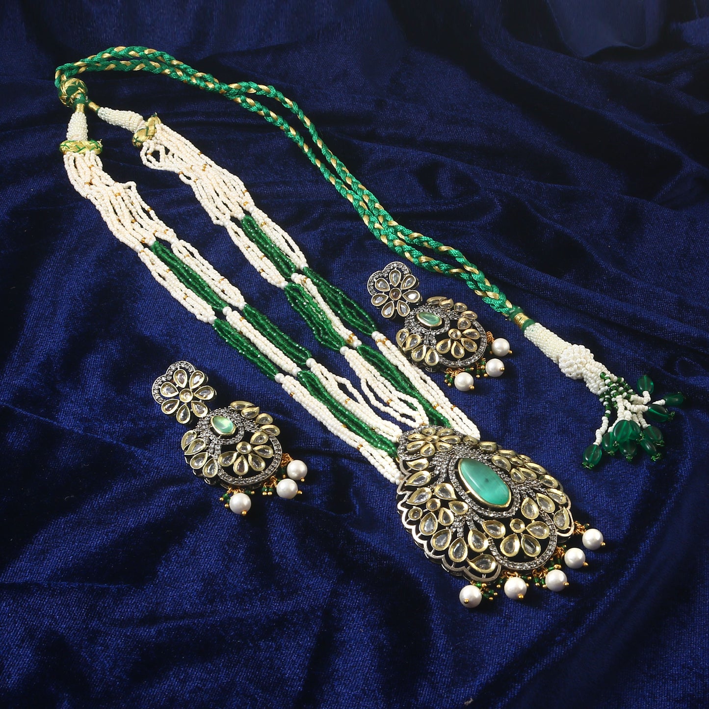 White Stone With Pearl Rani Haar
