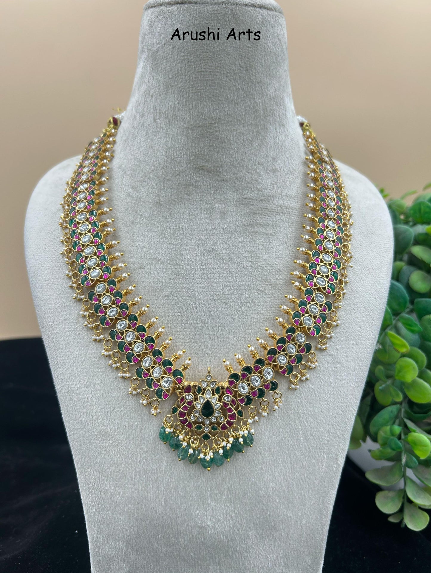 Jadau Kundan Necklace Set