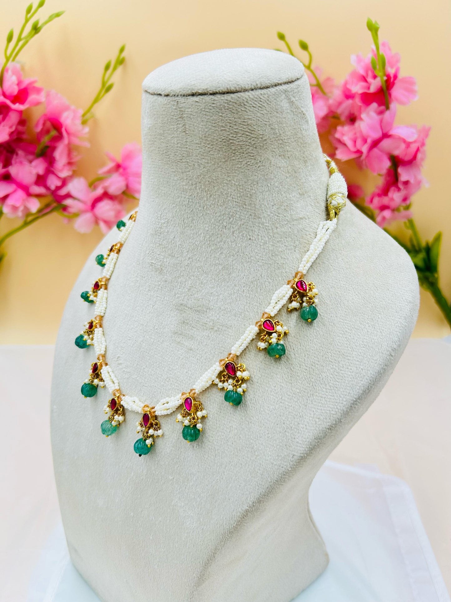 Choker Jadau Kundan Necklace Set
