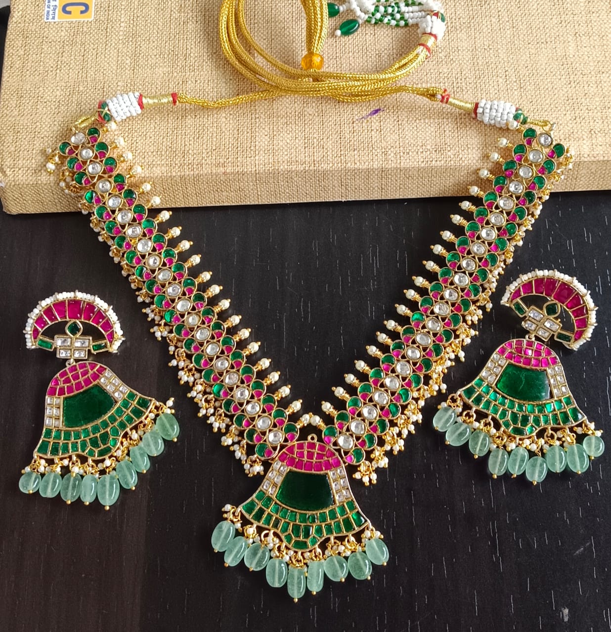 Necklace set