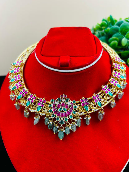Jadau Kundan Hasli Choker Round