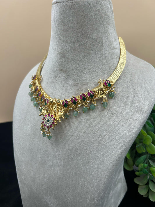 Choker Set Haram