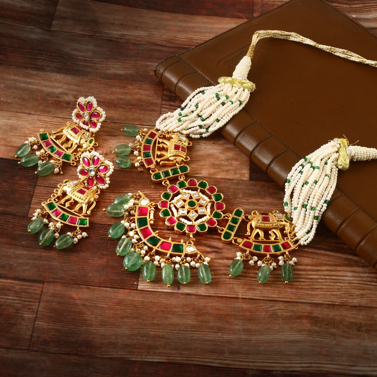 Jewel Plalace Trendy Gold Plated Heavy Pearls kemps Necklace set