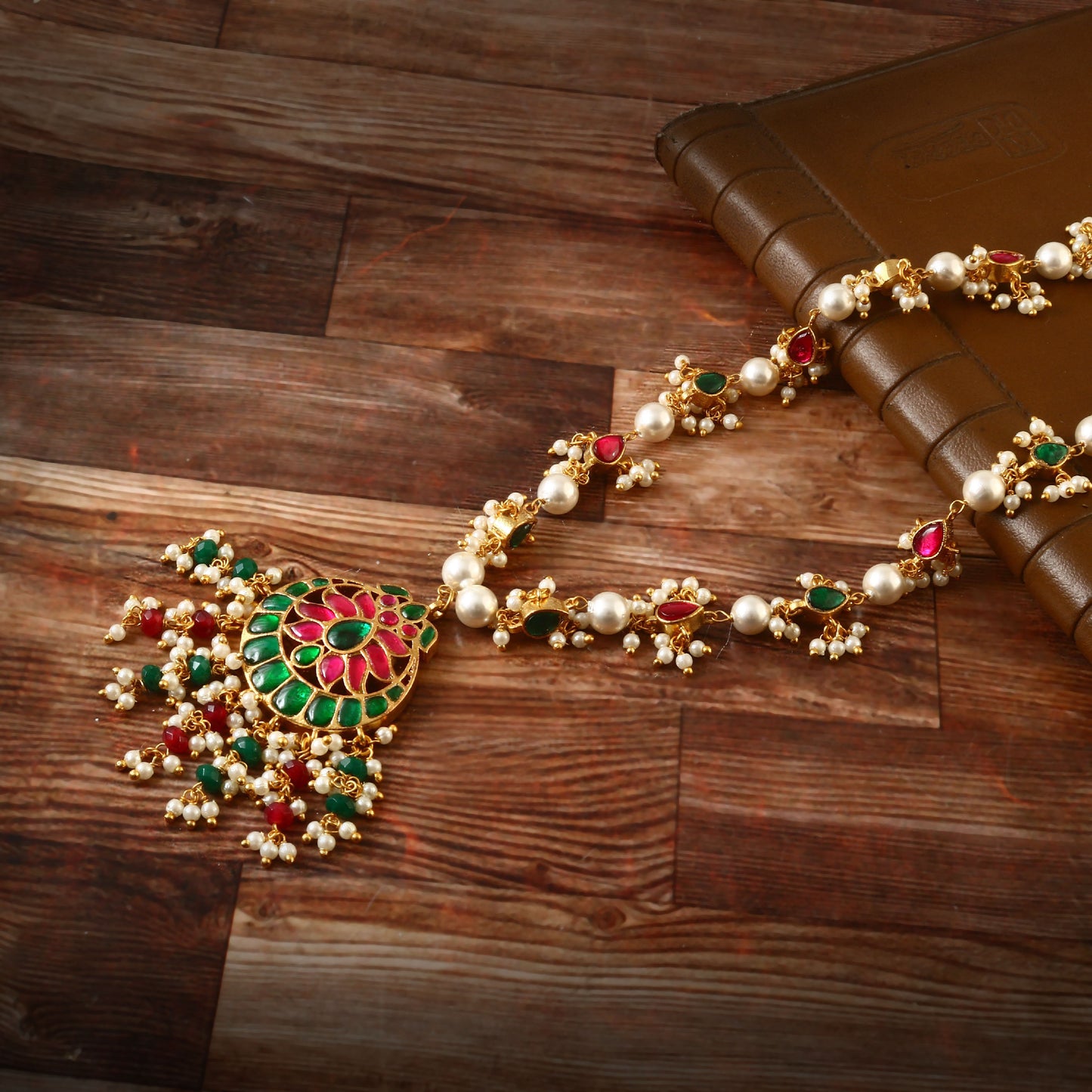 Jadau Kundan Necklace