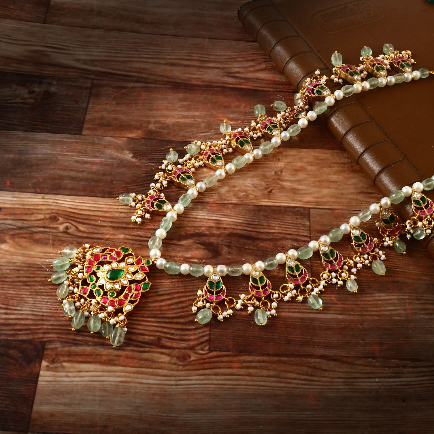 Jadau Kundan Necklase Set 1