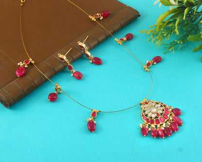 Jadau Kundan Necklace Set is beautifully handcrafted with premium Kundan stones in a classic Jadau setting. Inspired by the royal