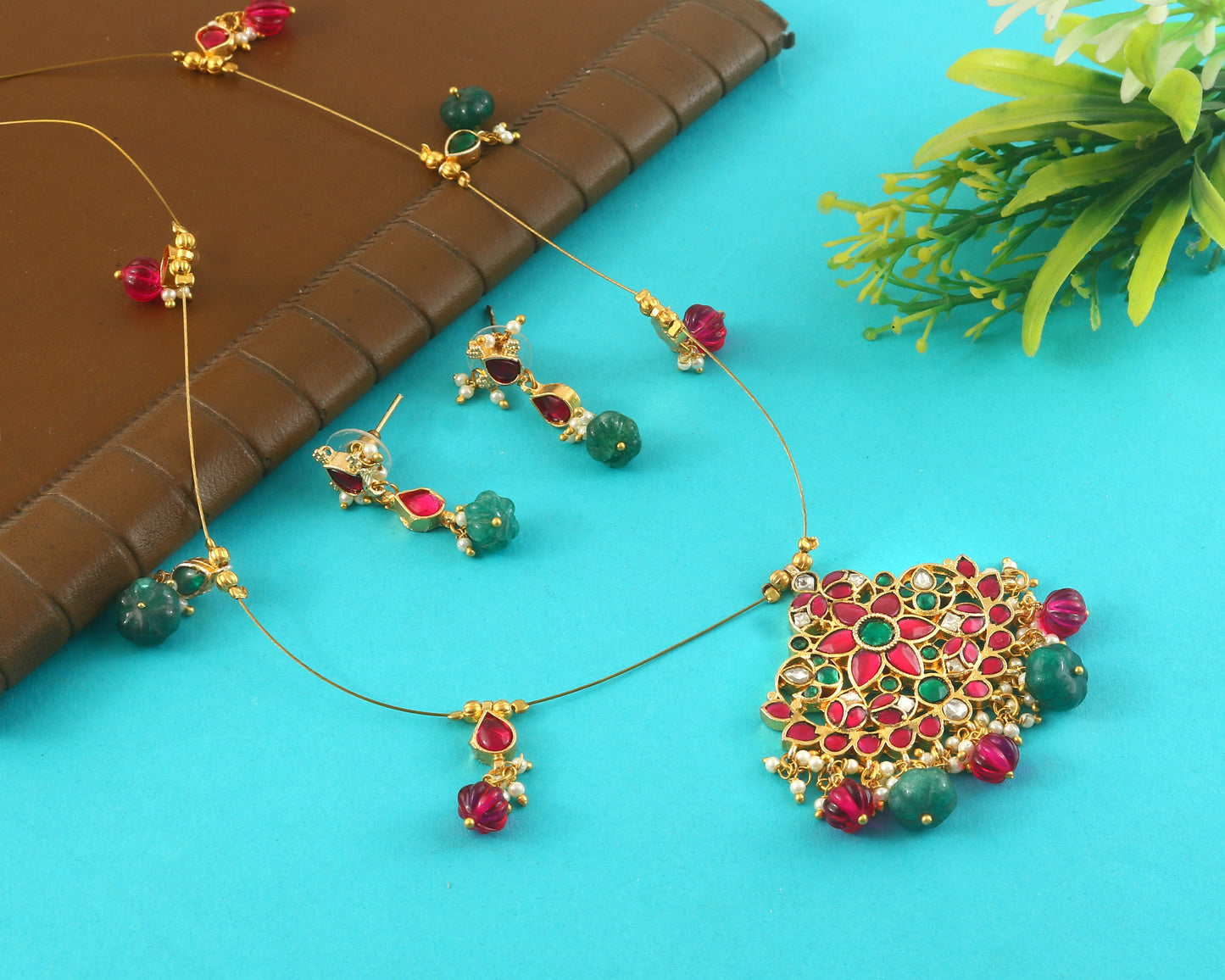 Jadau Kundan Necklace Set is beautifully handcrafted with premium