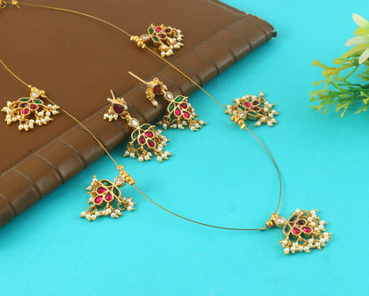 Jadau Kundan Necklace Set is beautifully handcrafted with premium