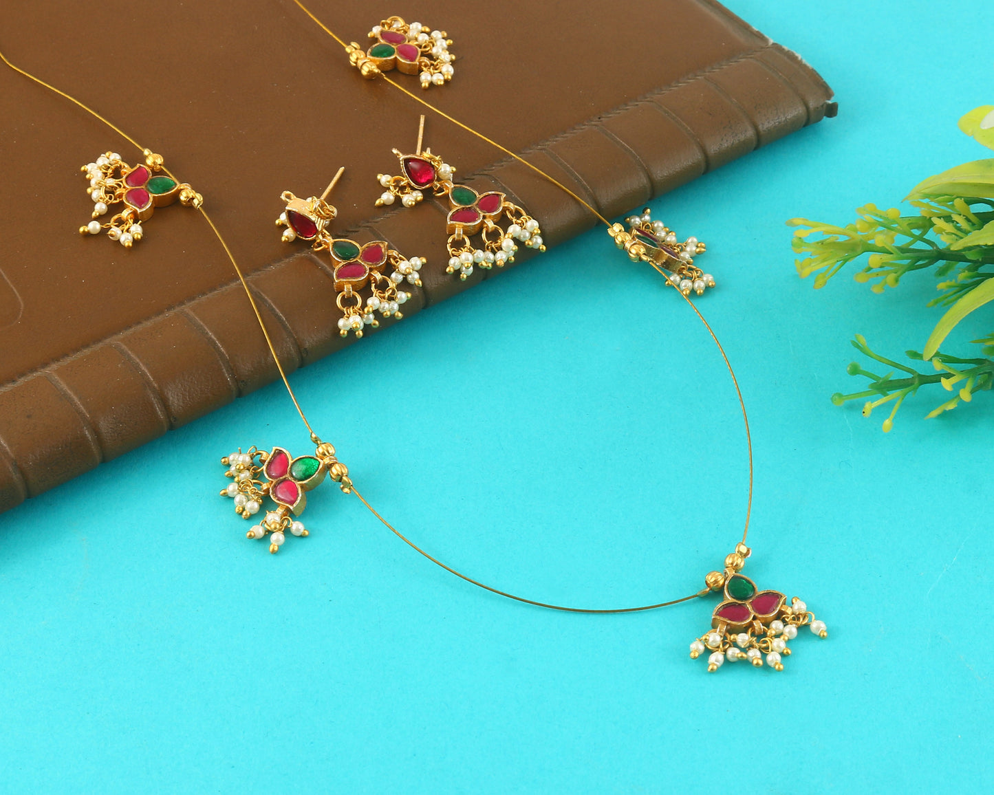 Jadau Kundan Necklace Set is beautifully handcrafted with premium Kundan