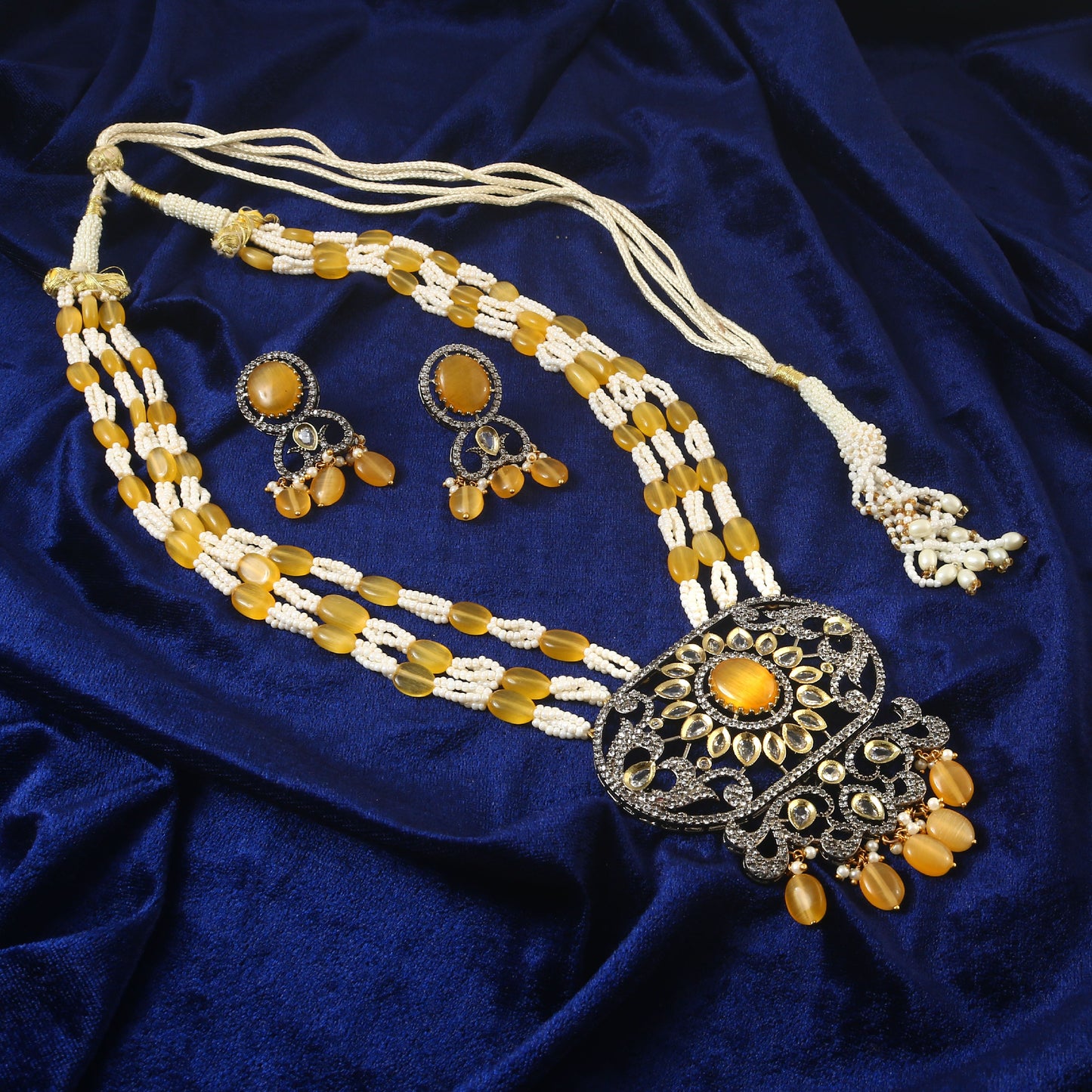 Jadau Kundan Necklace Set (Beads)