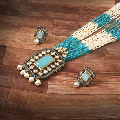 White Stone With Pearl Rani Haar