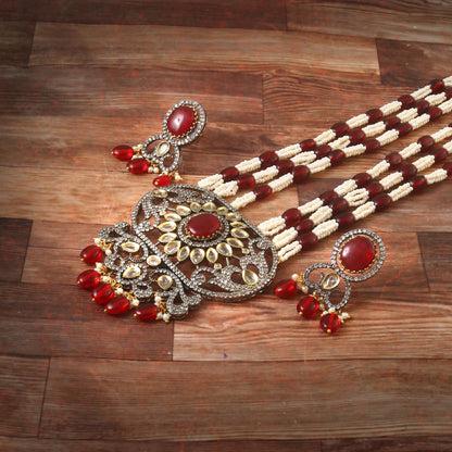 White Stone With Pearl Rani Haar