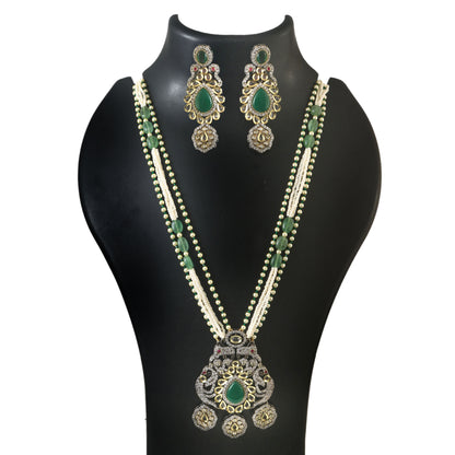 White Stone With Pearl Rani Haar