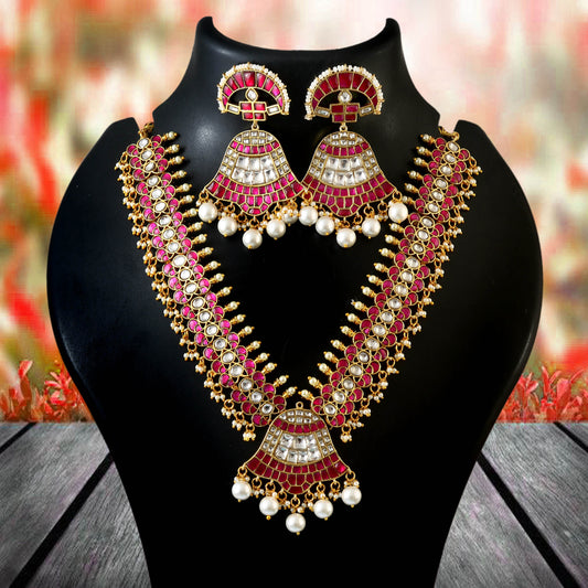 Elegant jadau kundan Necklace with Emerald bead Accents