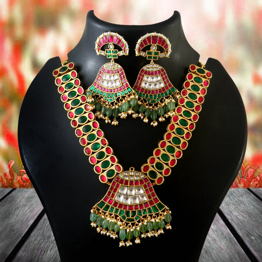 Elegant jadau kundan Necklace with Emerald bead Accents