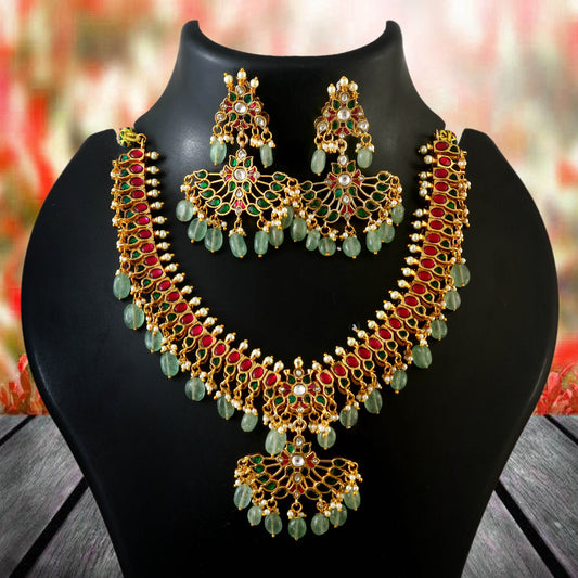 Jadau kundan necklace
