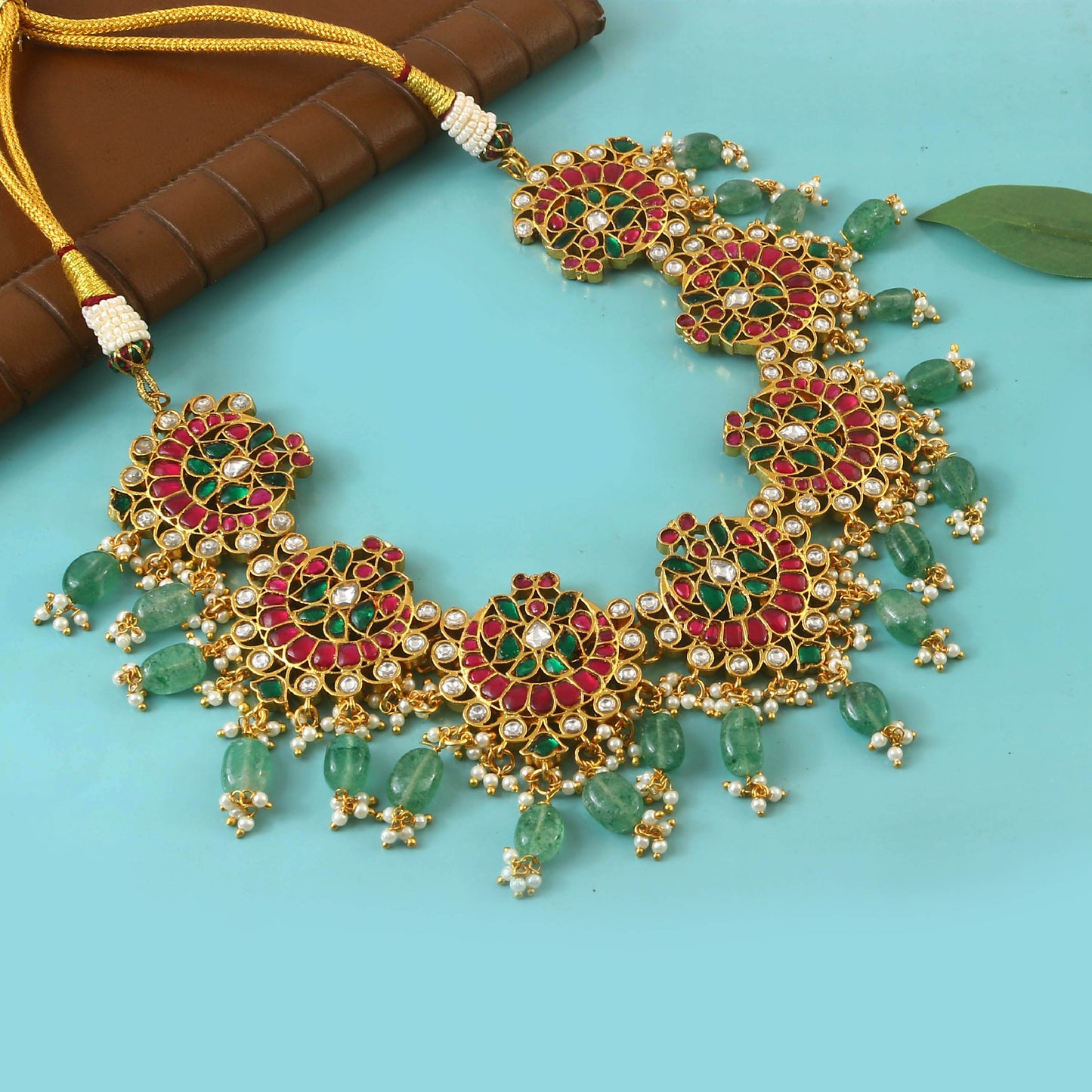 gold plated jadau kundan stone and pearls necklace set
