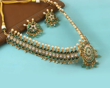Elegant jadau kundan Necklace with Emerald bead Accents