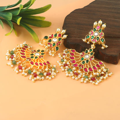 Beautiful Pachi Kundan Earrings