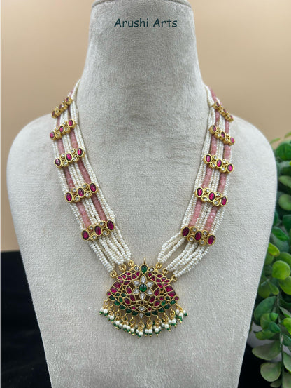 Jadau Kundan Tika Necklase Set