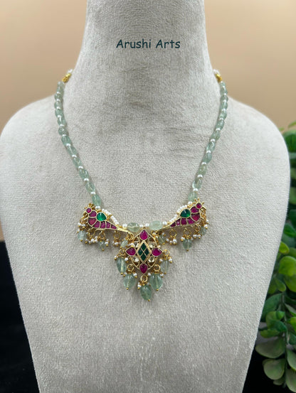 Jadau Trikon Necklase Set