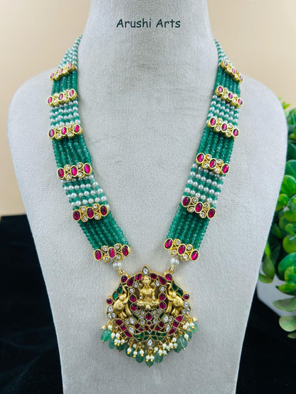 Laxmi Pendant Jada kundan Set