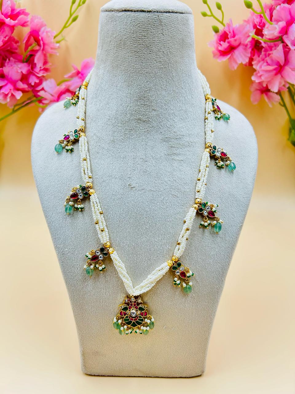Loose Necklace Set