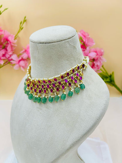 Jadau Kundan Necklace (Green Pearl)