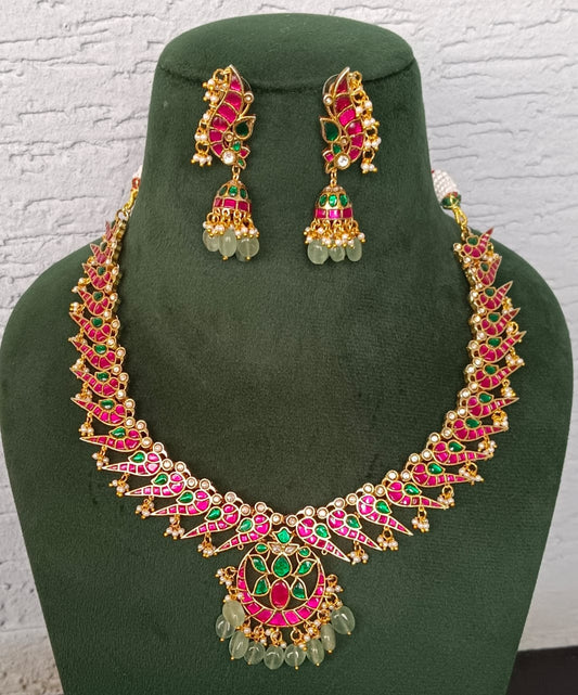 More Necklace set