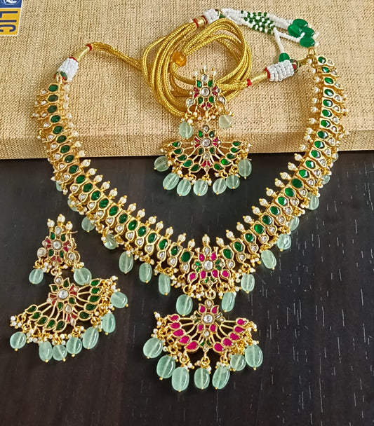Jadau kundan necklace