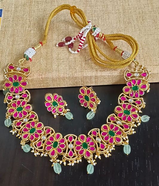 Necklace set
