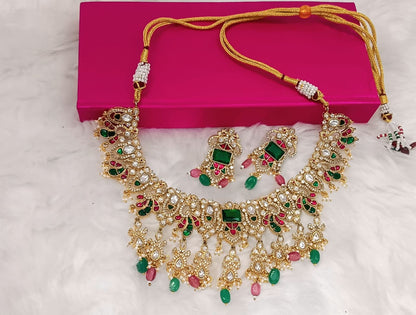 Jadau Tikda Necklase Set