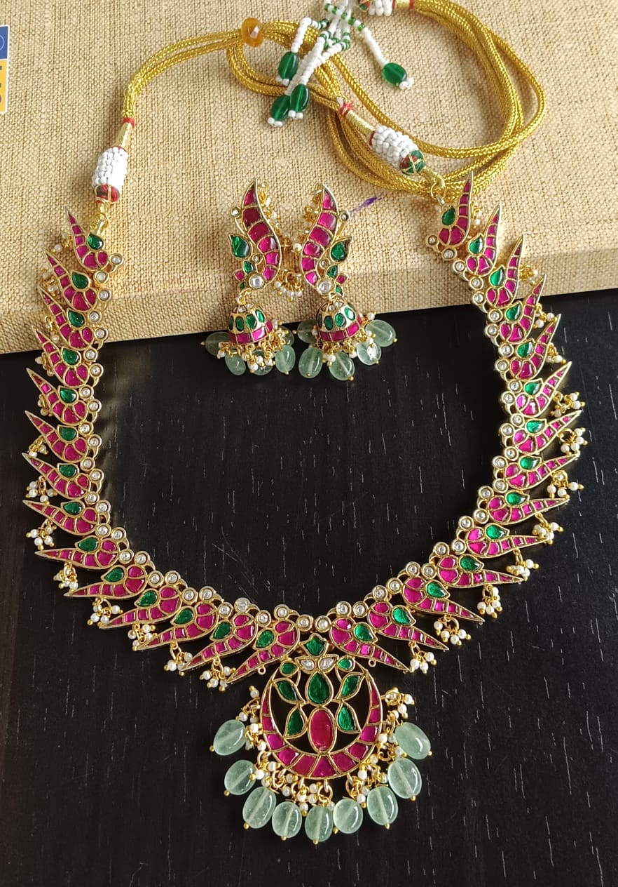 More Necklace set