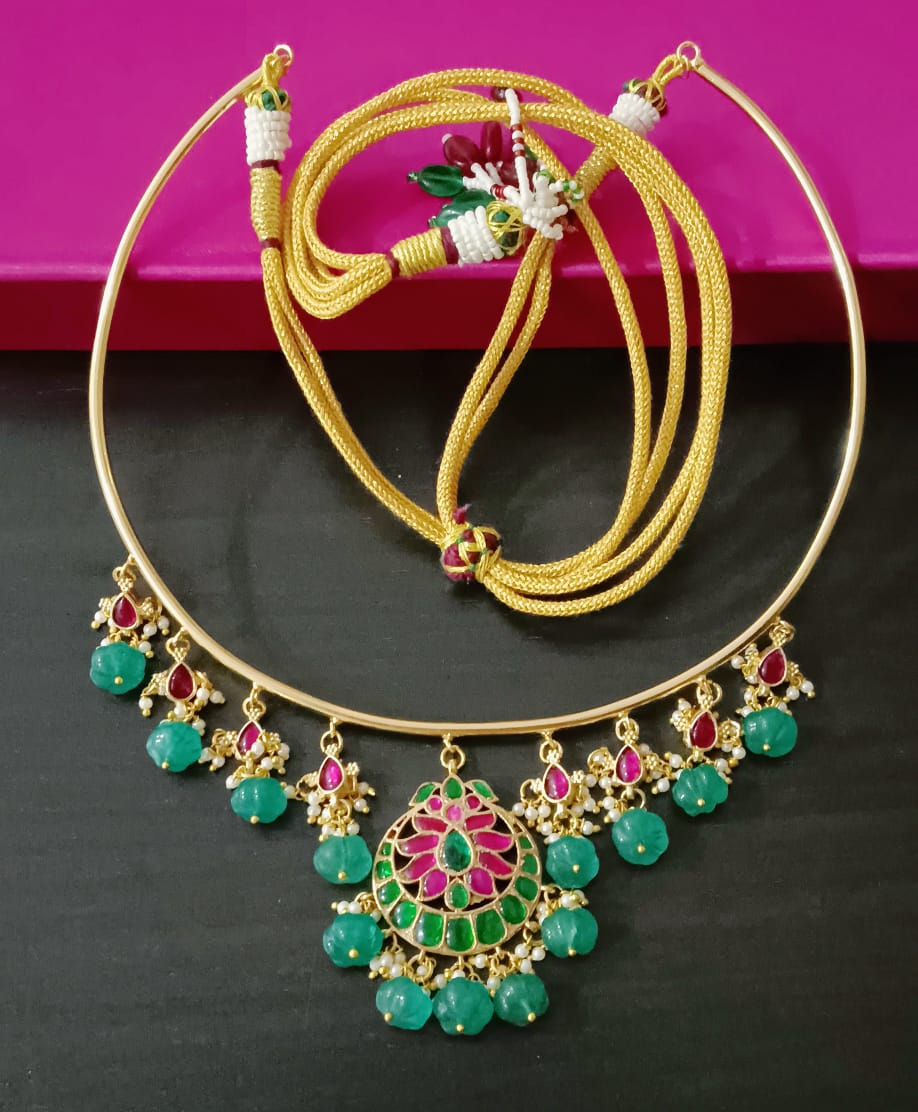 Exquisite Jadau Kundan Hasli Choker