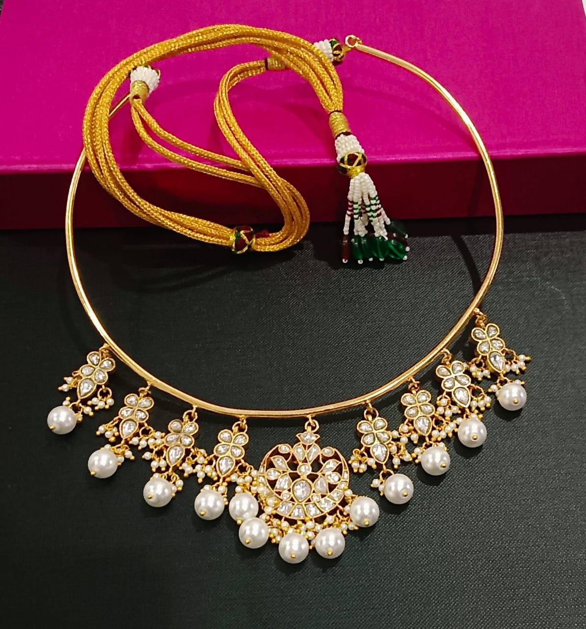Gold polki and kundan embellished necklace set