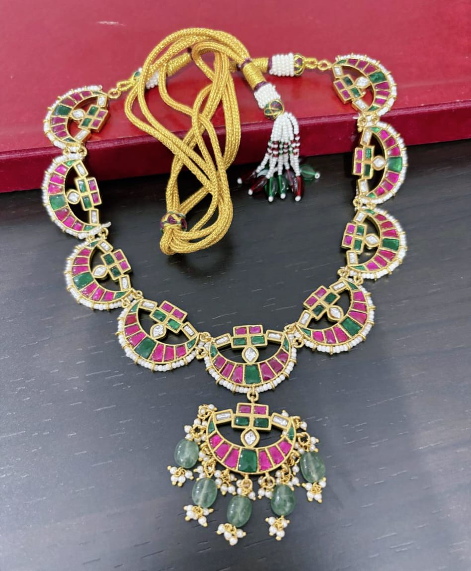 gold plated jadau kundan stone and pearls necklace set