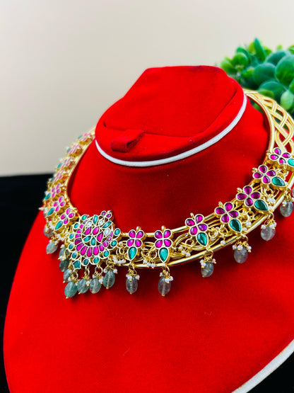 Jadau Kundan Hasli Choker Round