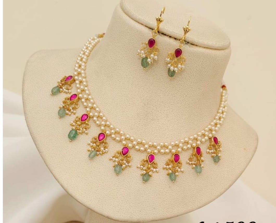 Jadau Kundan Necklace Set