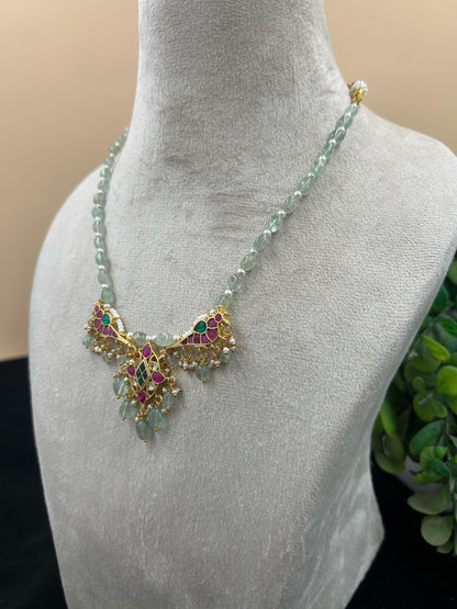 Jadau Trikon Necklase Set